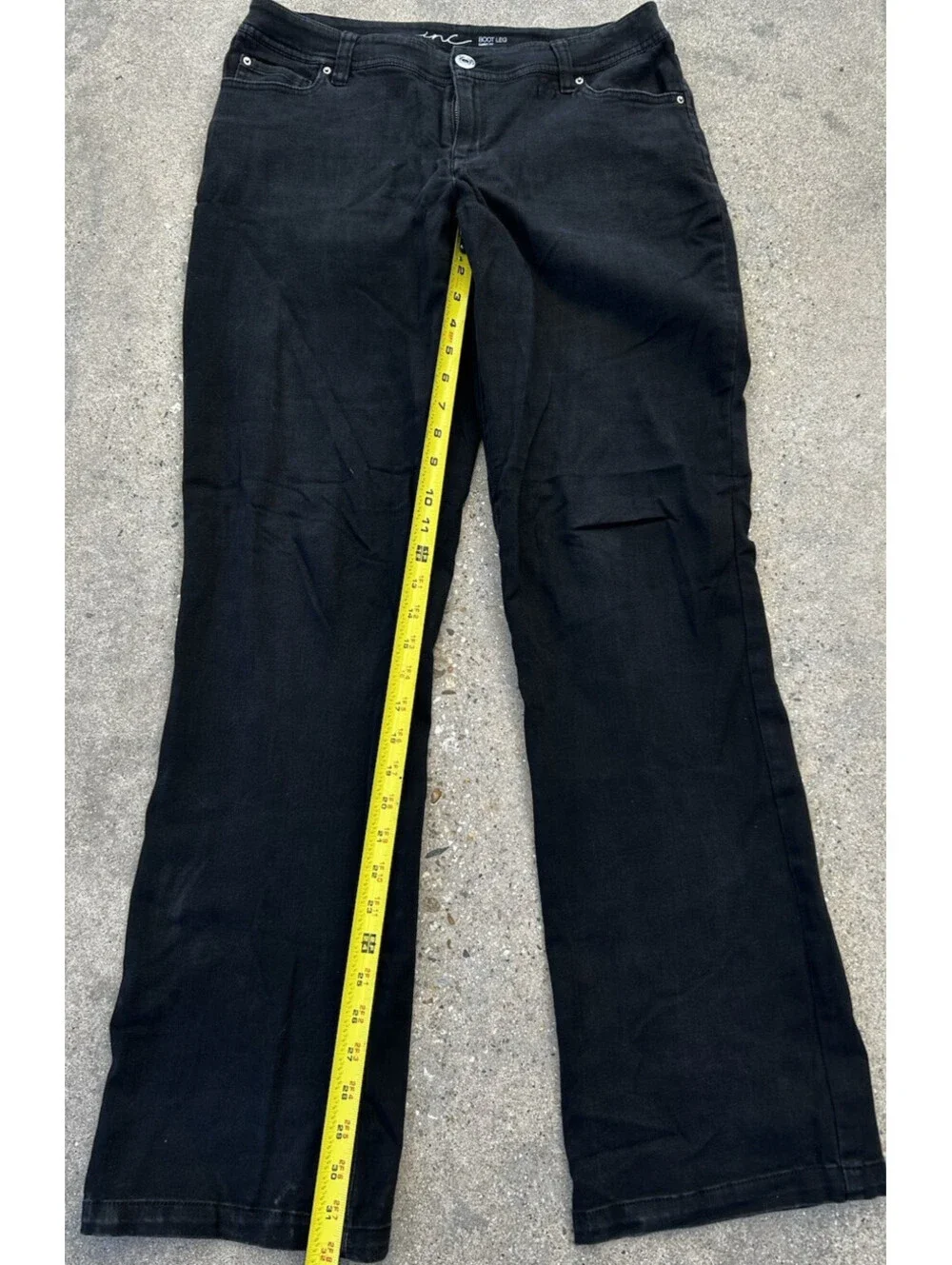 INC Regular Fit Boot Leg curvy Black Denim Jeans Women's 8 Silver Tag